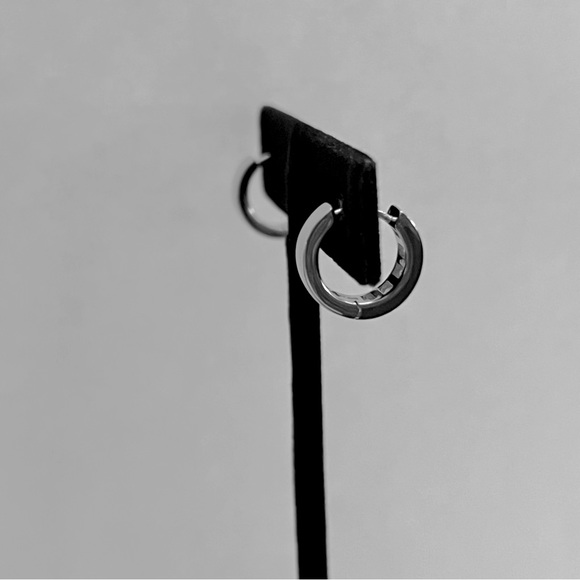 Sterling silver cz small hoop earrings, silver huggie hoops, cz huggie hoops - Picture 4 of 9